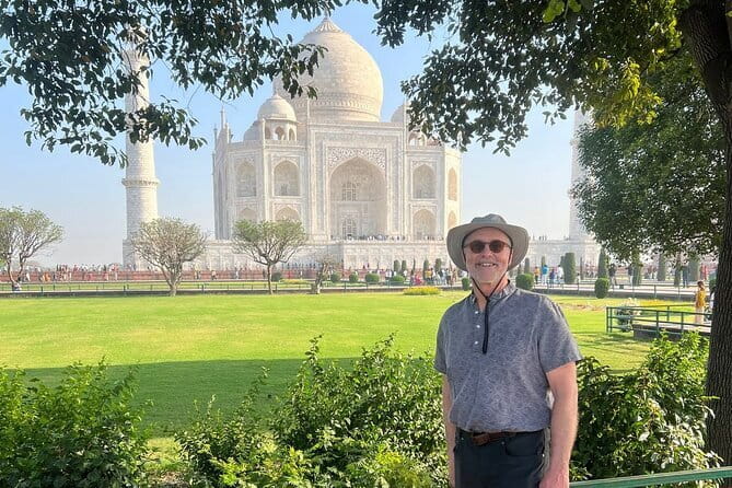 Private Agra Tour to TajMahal from Delhi by Car - A private Delhi-to-Agra day, with one big timing question