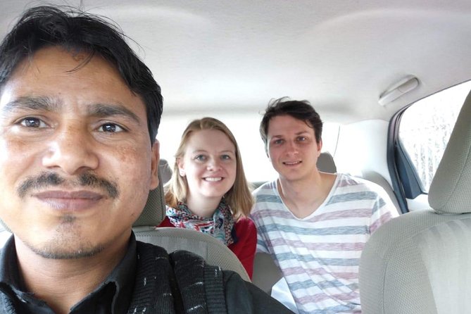 Private Full-Day Jaipur Sightseeing Tour Explore the Pink City - Amer Fort and the stepwell’s careful geometry