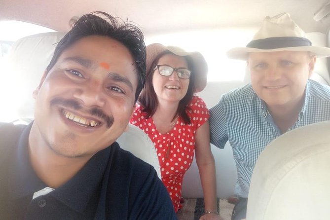 Private Full-Day Jaipur Sightseeing Tour Explore the Pink City - Hawa Mahal, Albert Hall, and a change of pace