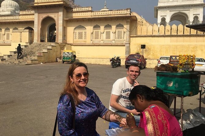 Private Full-Day Sightseeing Tour of Jaipur’s Heritage by Car - Amer Fort and the stepwell