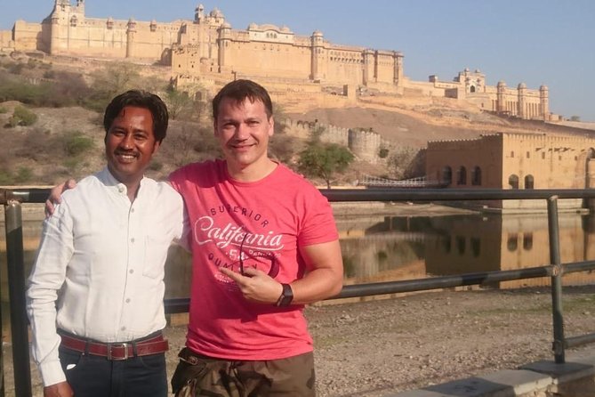 Private Full-Day Tour to Jaipur with Licensed Guide - City Palace: a royal base in the heart of town