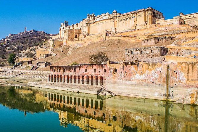 Private Guided Cultural Day Tour of Jaipur - Hawa Mahal: a short first look at Jaipur