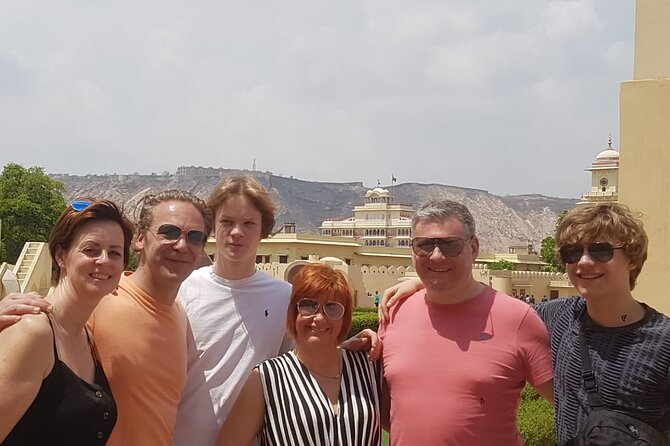 Private- Jaipur Full Day Guided Tour - A private car makes Jaipur easier to connect