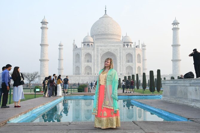 Private Skip The Line Taj Mahal Sunrise Tour - A guide who can handle the details