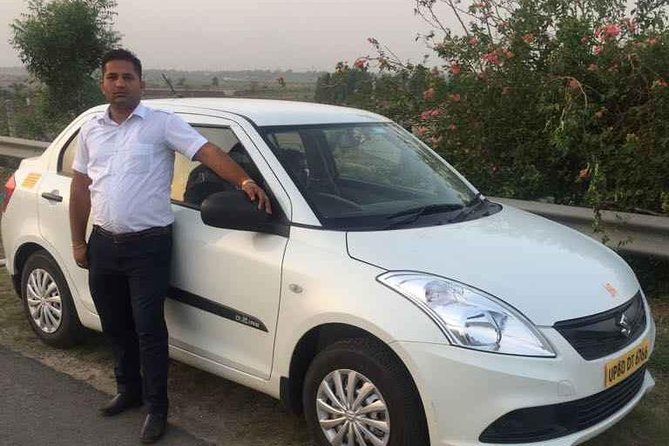 Private Transfer Agra To Jaipur Via Fatehpur Sikri & Chand Baori, Step Well - The driver, guide, and pace of the day