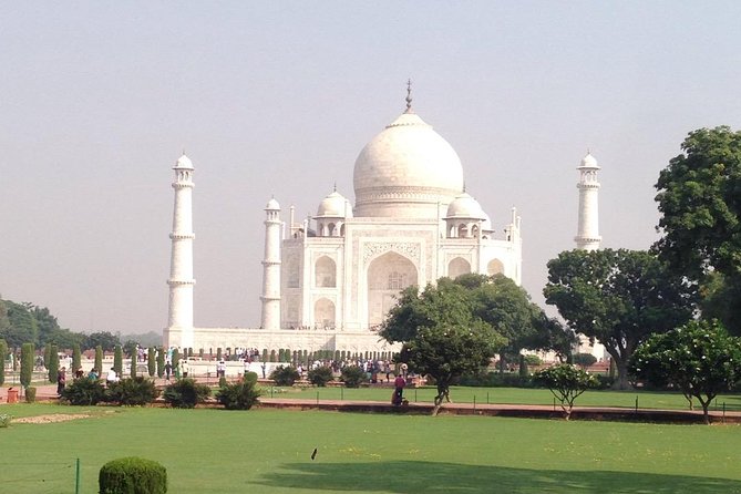 Private Transfer From Agra to New Delhi - A direct ride from Agra to Delhi