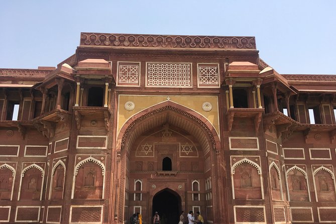 Private Transfer From Agra to New Delhi - Choosing the right vehicle for your group