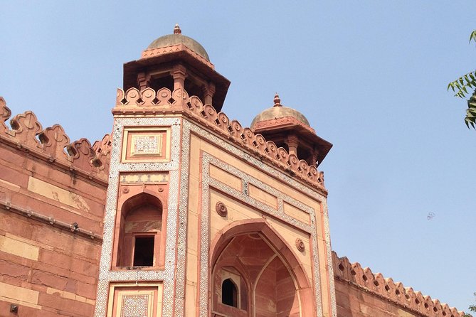Private Transfer From Jaipur to Agra including Fatehpur Sikri - A direct Jaipur-to-Agra ride with a worthwhile pause