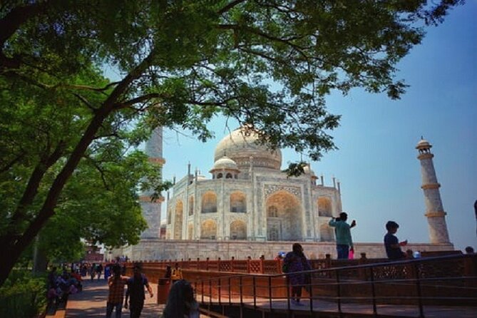 Skip The Line Private Taj Mahal & Agra Fort Day Tour By Car - FAQ
