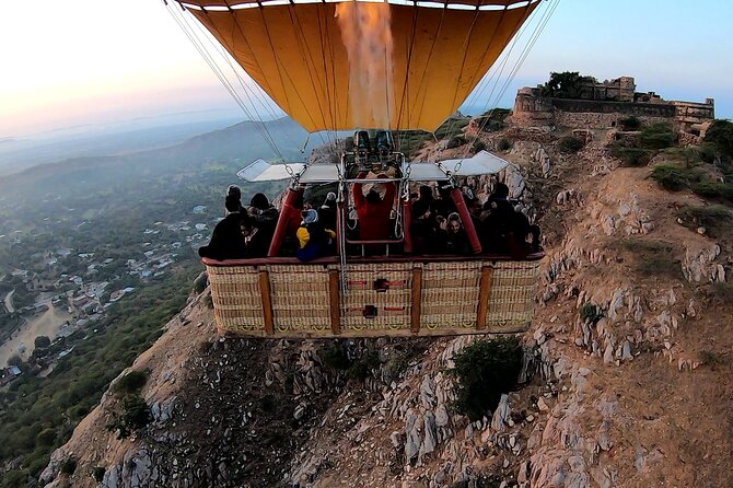 SkyWaltz Hot Air Balloon Safari - From pickup to landing: about three and a half hours
