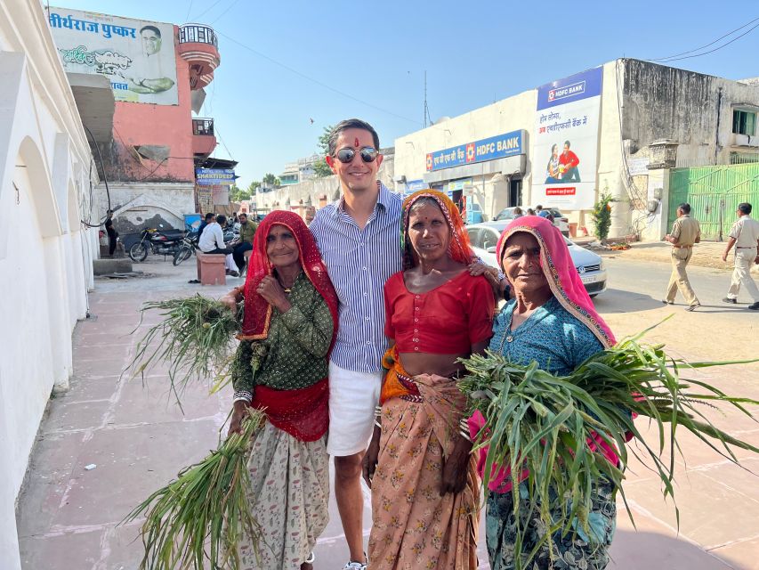 Spiritual Walking tour with Puja Ceremony -The Pushkar Route - Starting at the Sikh Temple and Varaha Temple