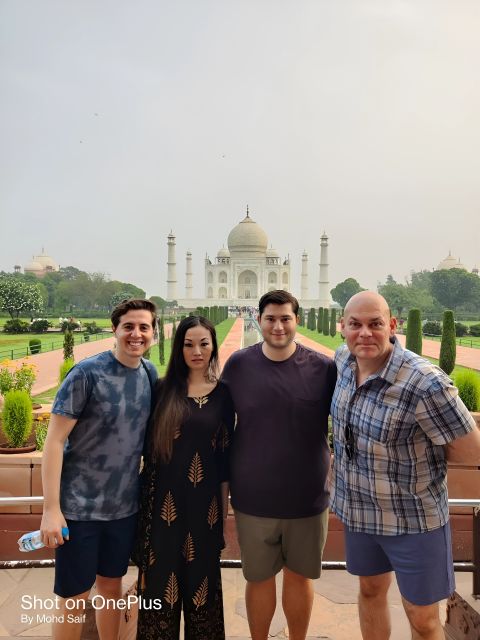 Taj Mahal & Agra Fort Private Tour with Lunch & Pickup - What the price does, and does not, tell you