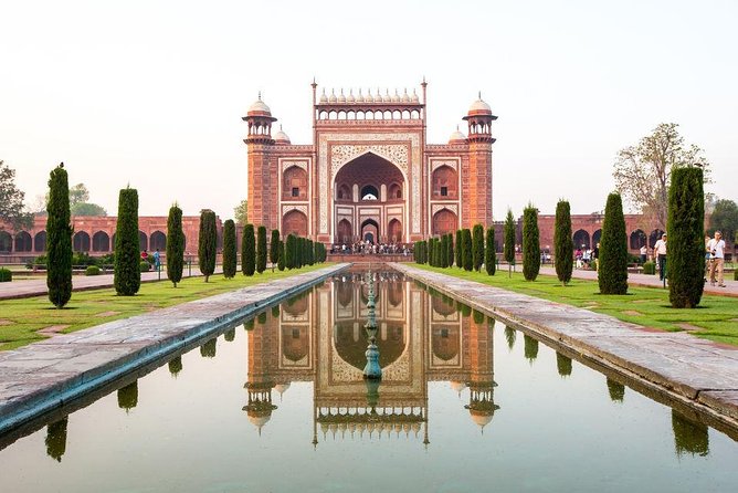 Taj Mahal & Agra Fort Tour from Agra City - Agra Fort: Mughal power behind the walls