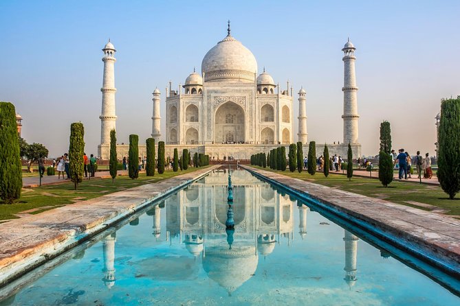 Taj Mahal Entrance Ticket with Including Private Guide - Why the private guide matters