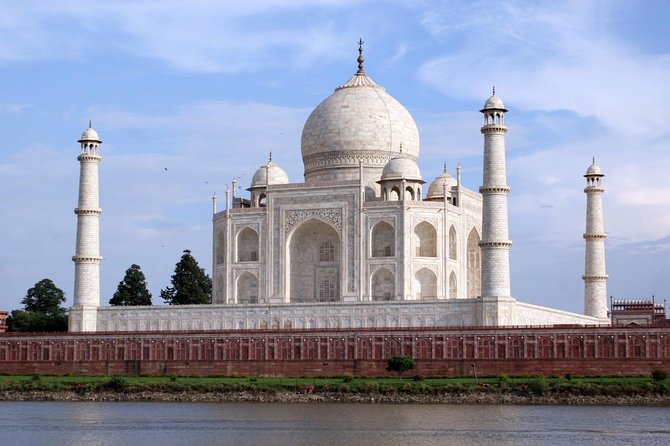 Taj Mahal Entrance Ticket with Including Private Guide - What the three-hour visit includes