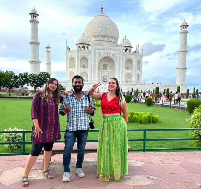 Taj Mahal Express Entry Ticket – Sunrise & Daytime Options - A guide adds context, not just directions