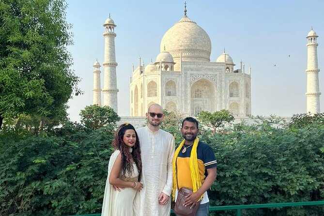 Taj Mahal Skip-the-Line Guided Tour with Optional Add-ons - The inlay-work demonstration: fascinating, with a sales pitch nearby
