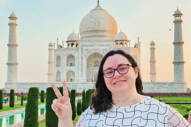 Taj Mahal Trip by Express Train from Delhi - Private Day Tour - Agra Fort adds a different kind of history