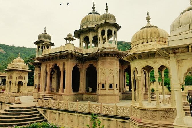 Travel Through the Streets of Jaipur by Tuktuk with a Local - A Jaipur day built around your priorities