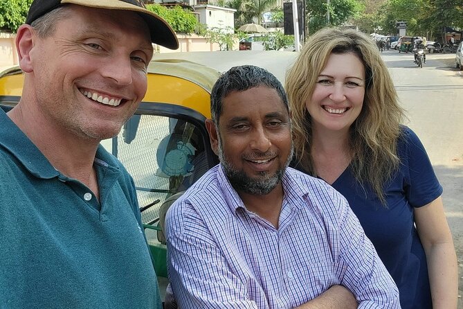 Tuk Tuk Tour of Taj Mahal With Experienced Driver - Lunch between the fort and the Baby Taj
